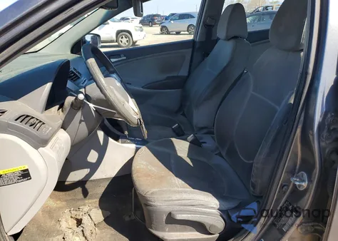 2013 Hyundai Accent Gls z USA, uszkodzony, nr VIN KMHCT4AE9DU290514